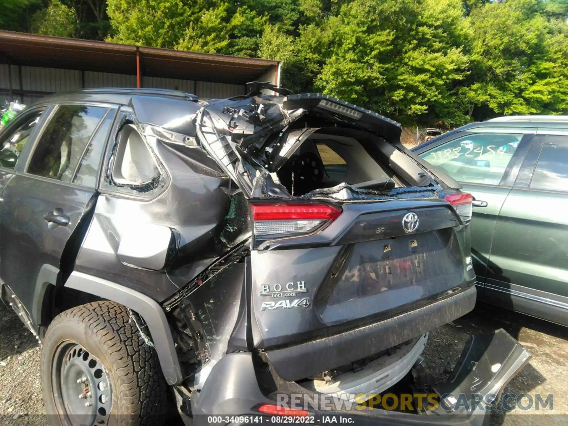 6 Photograph of a damaged car JTMF1RFV0KJ007509 TOYOTA RAV4 2019