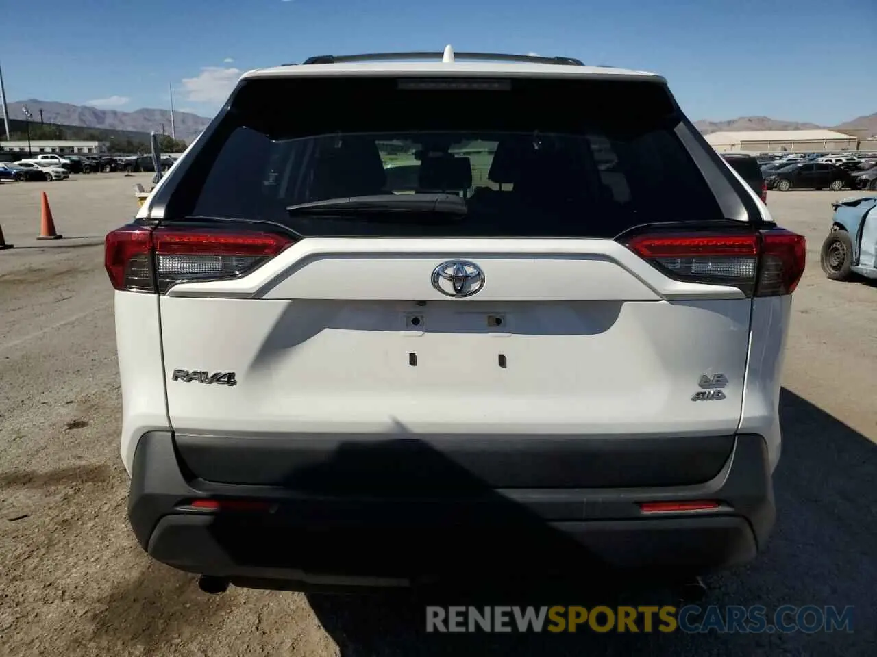 6 Photograph of a damaged car JTMF1RFV0KJ024066 TOYOTA RAV4 2019