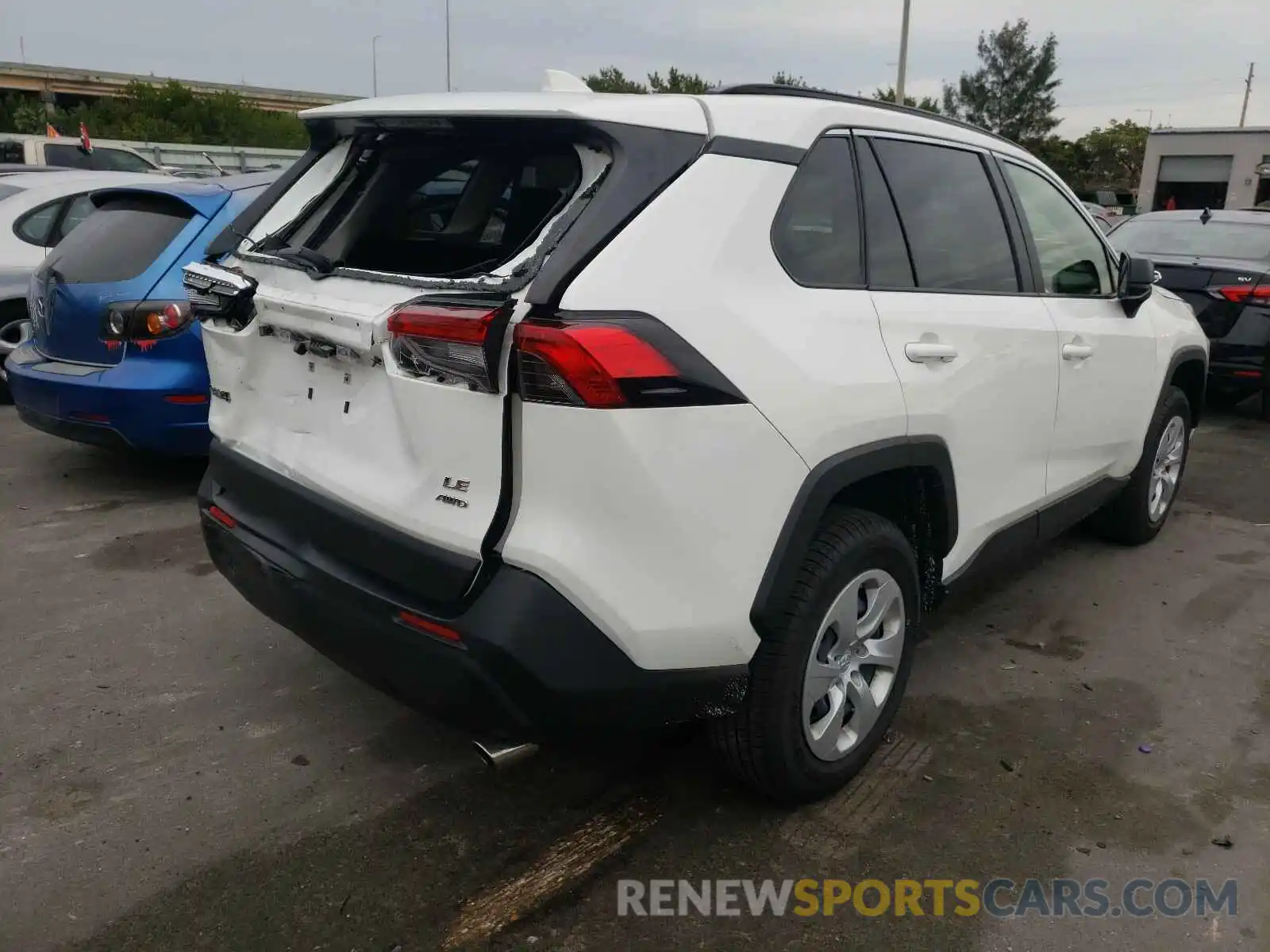 4 Photograph of a damaged car JTMF1RFV1KD501134 TOYOTA RAV4 2019