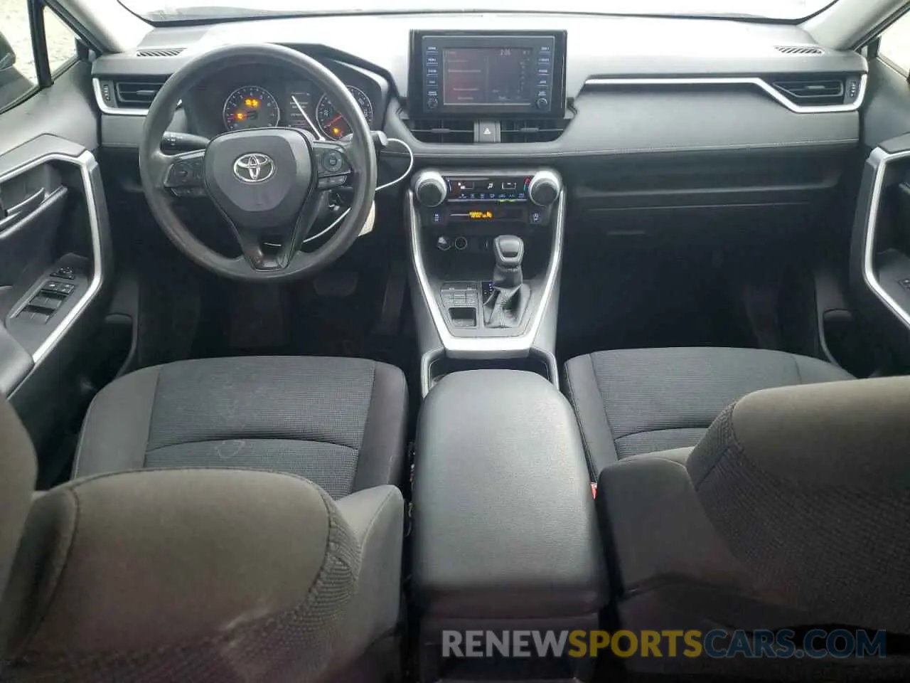 8 Photograph of a damaged car JTMF1RFV2KJ003932 TOYOTA RAV4 2019