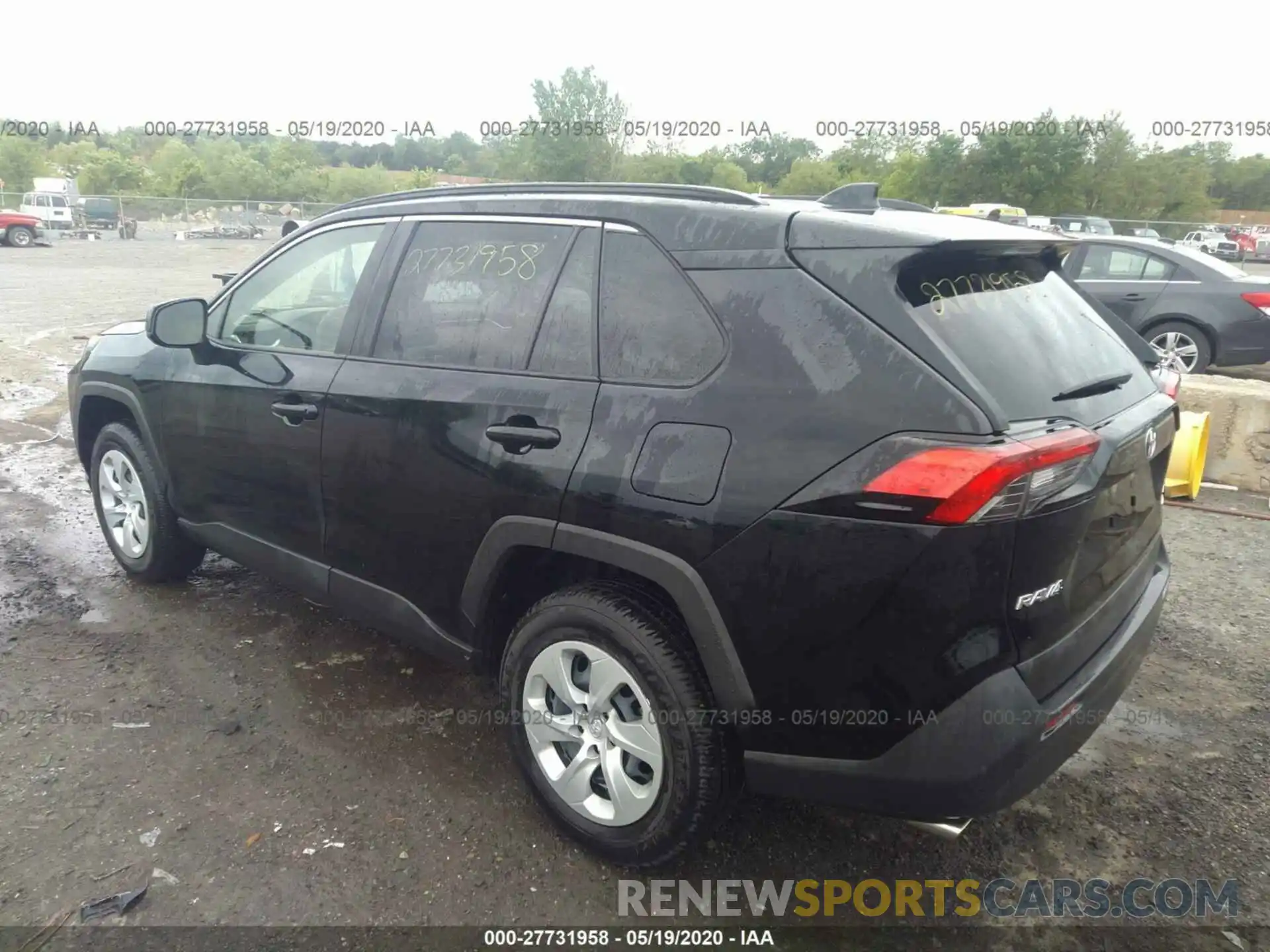 3 Photograph of a damaged car JTMF1RFV2KJ005597 TOYOTA RAV4 2019