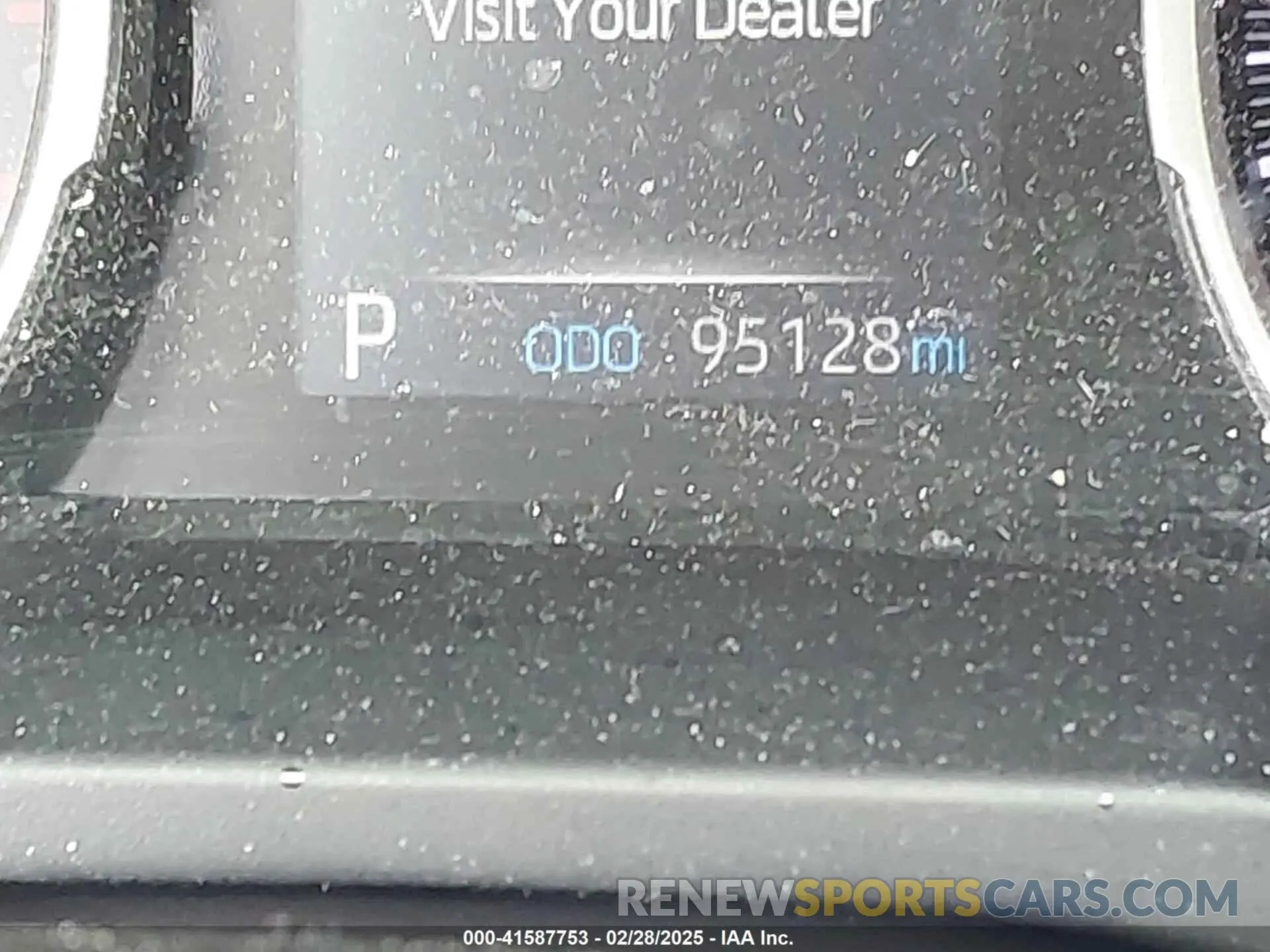 16 Photograph of a damaged car JTMF1RFV3KD035917 TOYOTA RAV4 2019