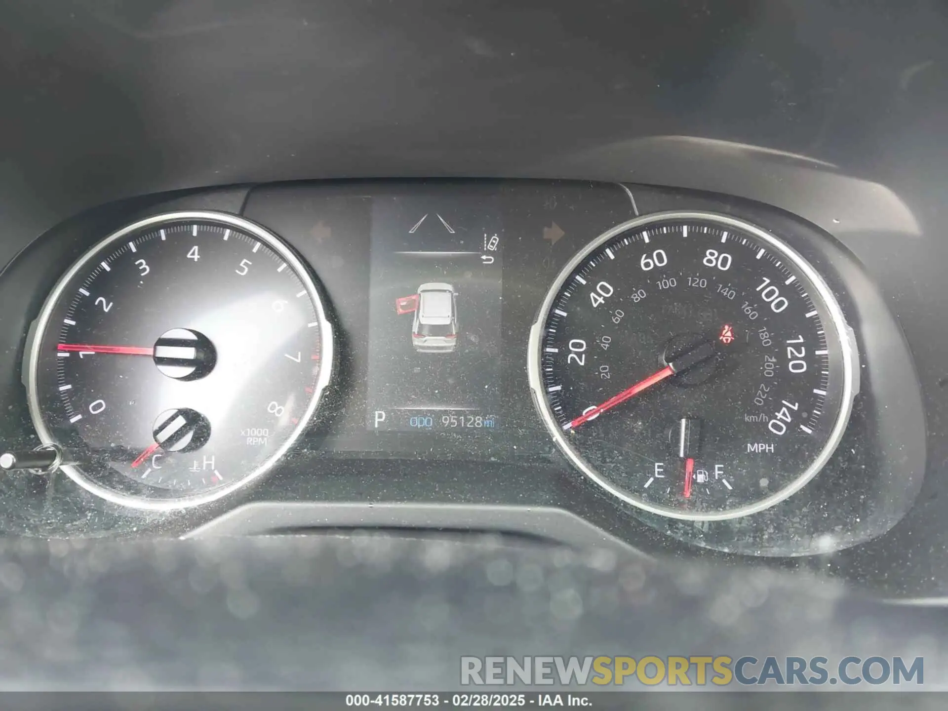7 Photograph of a damaged car JTMF1RFV3KD035917 TOYOTA RAV4 2019