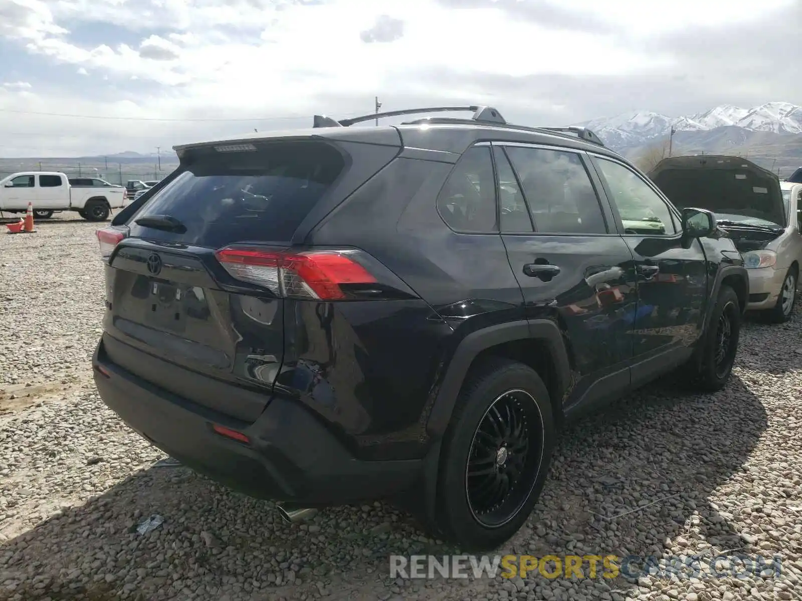 4 Photograph of a damaged car JTMF1RFV3KD523121 TOYOTA RAV4 2019