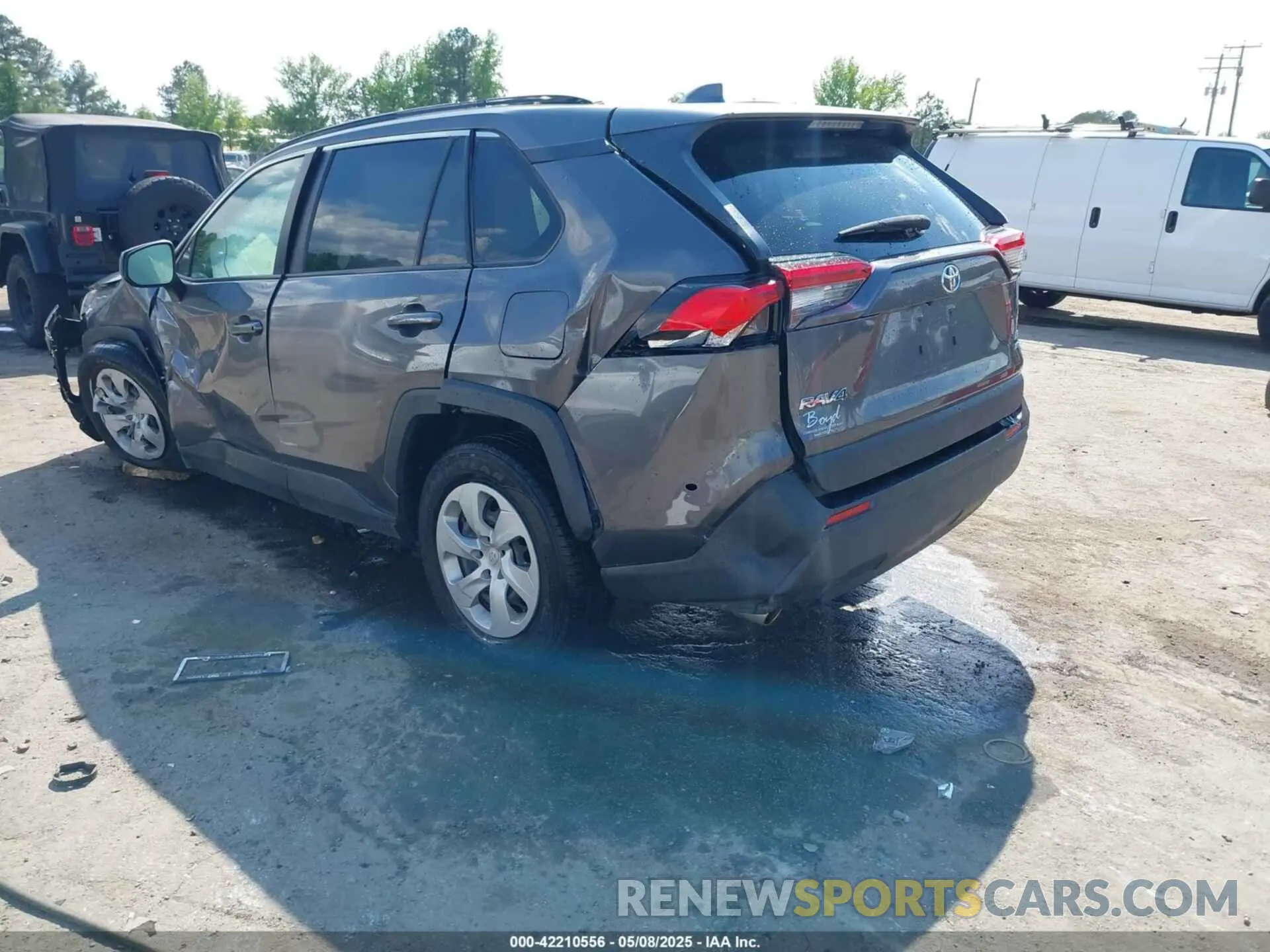 3 Photograph of a damaged car JTMF1RFV3KJ002983 TOYOTA RAV4 2019