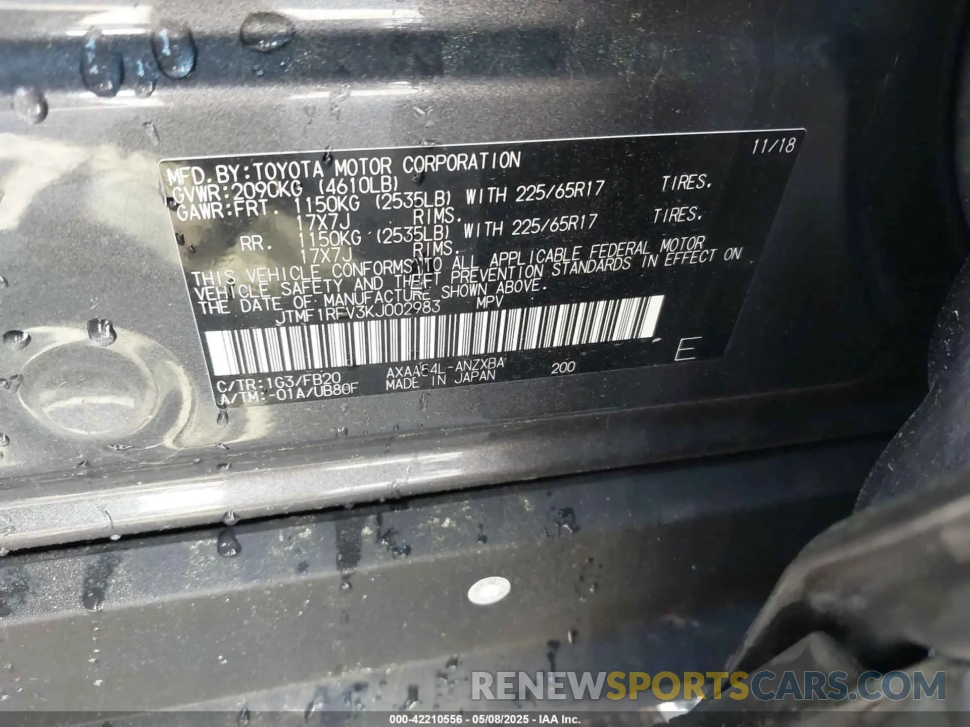 9 Photograph of a damaged car JTMF1RFV3KJ002983 TOYOTA RAV4 2019