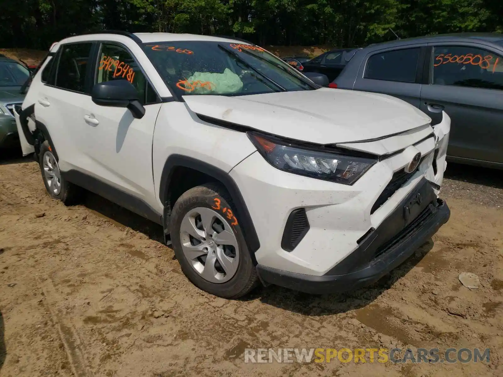 1 Photograph of a damaged car JTMF1RFV3KJ010503 TOYOTA RAV4 2019