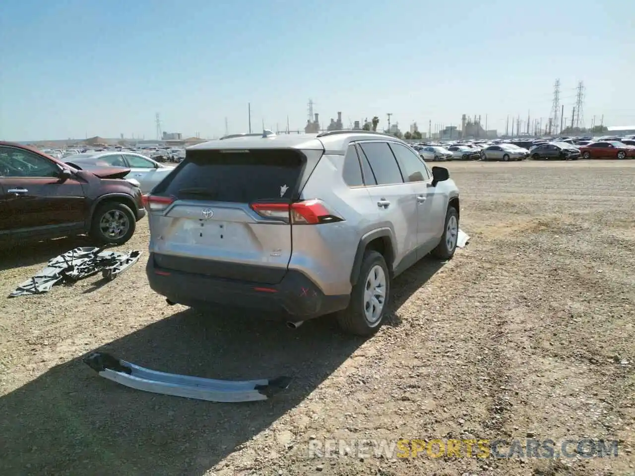 4 Photograph of a damaged car JTMF1RFV4KD015143 TOYOTA RAV4 2019