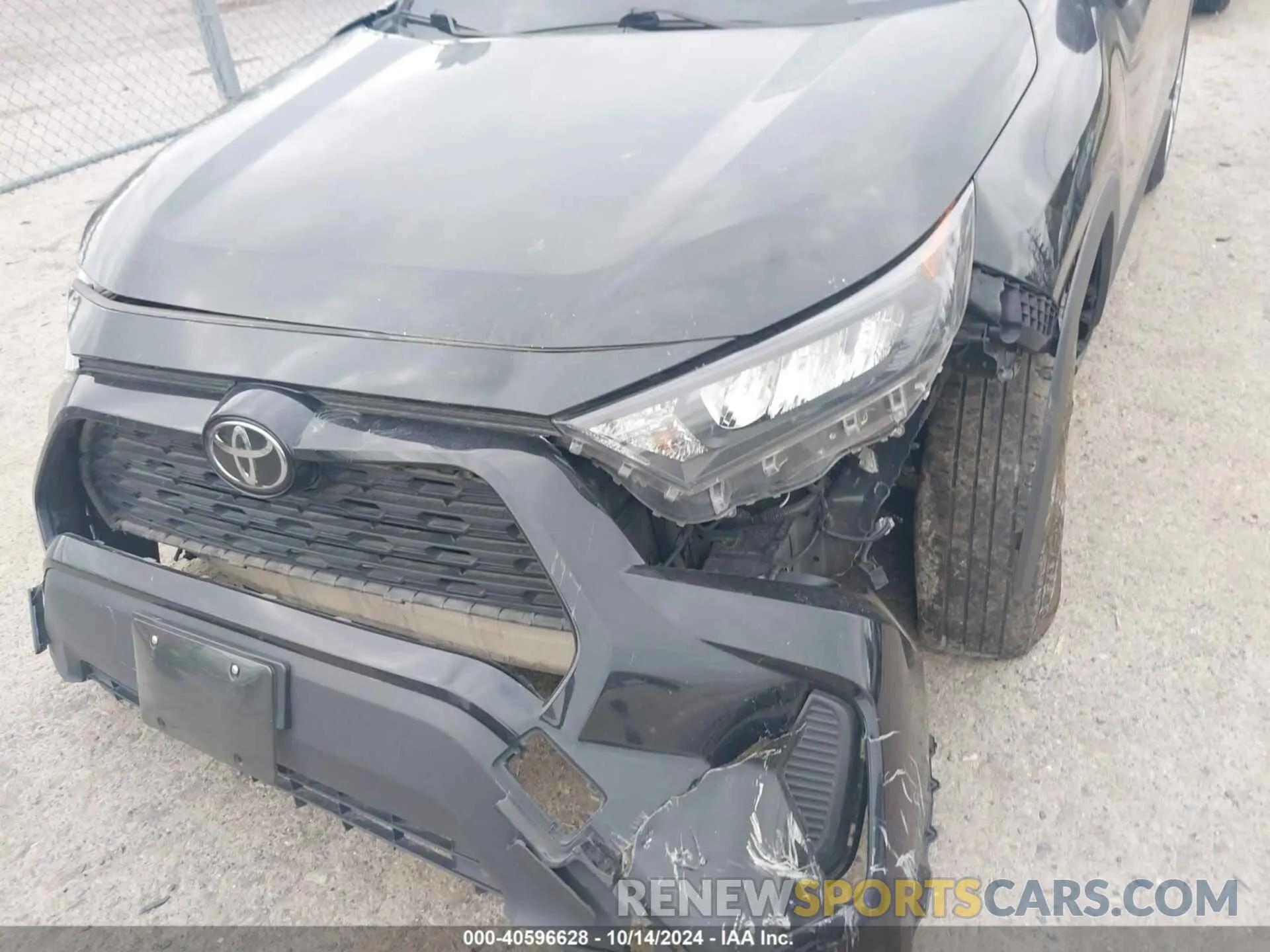 16 Photograph of a damaged car JTMF1RFV4KD030550 TOYOTA RAV4 2019