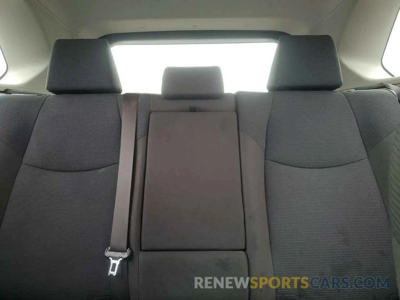 10 Photograph of a damaged car JTMF1RFV4KD030936 TOYOTA RAV4 2019