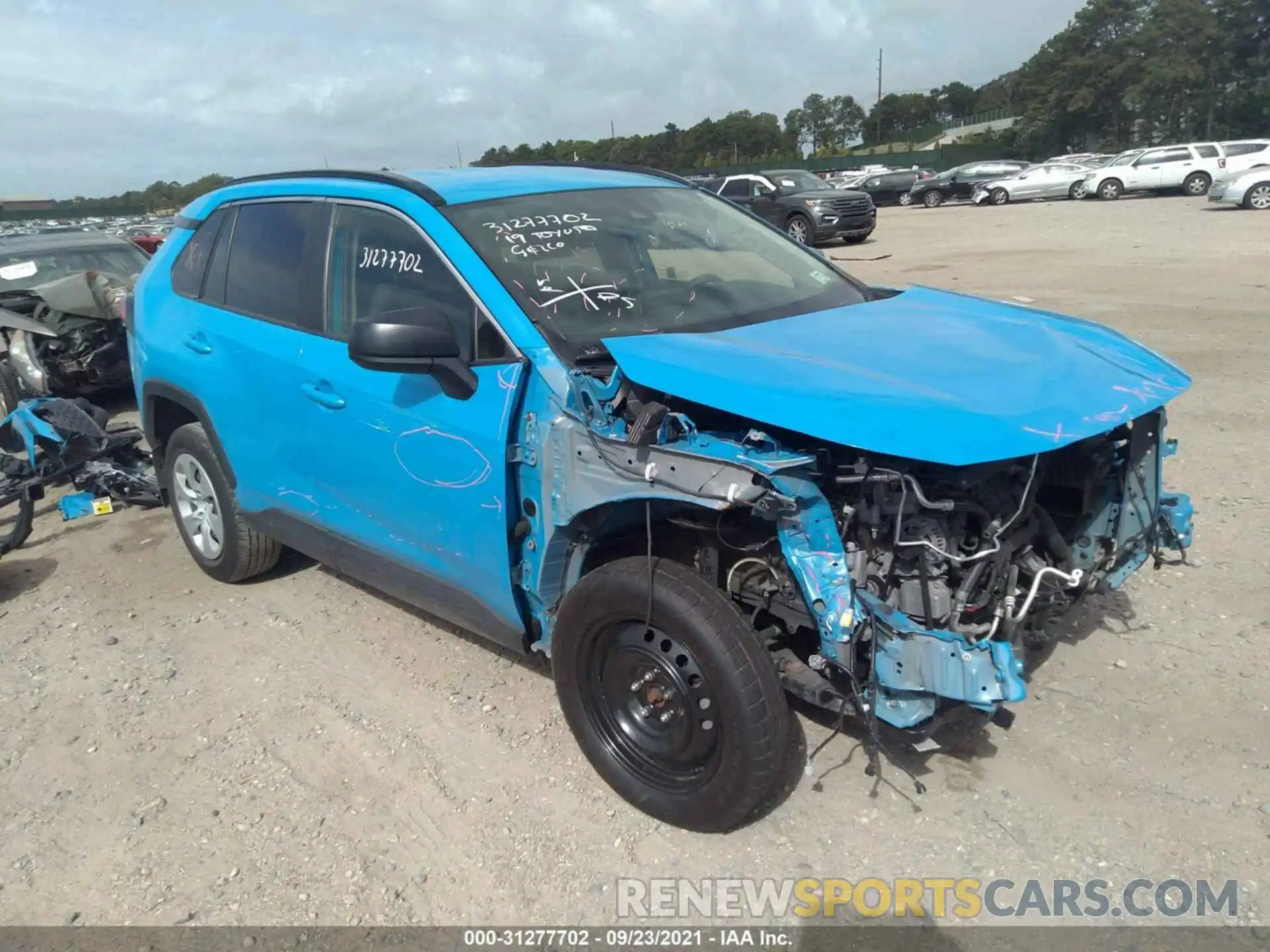 1 Photograph of a damaged car JTMF1RFV4KD503430 TOYOTA RAV4 2019