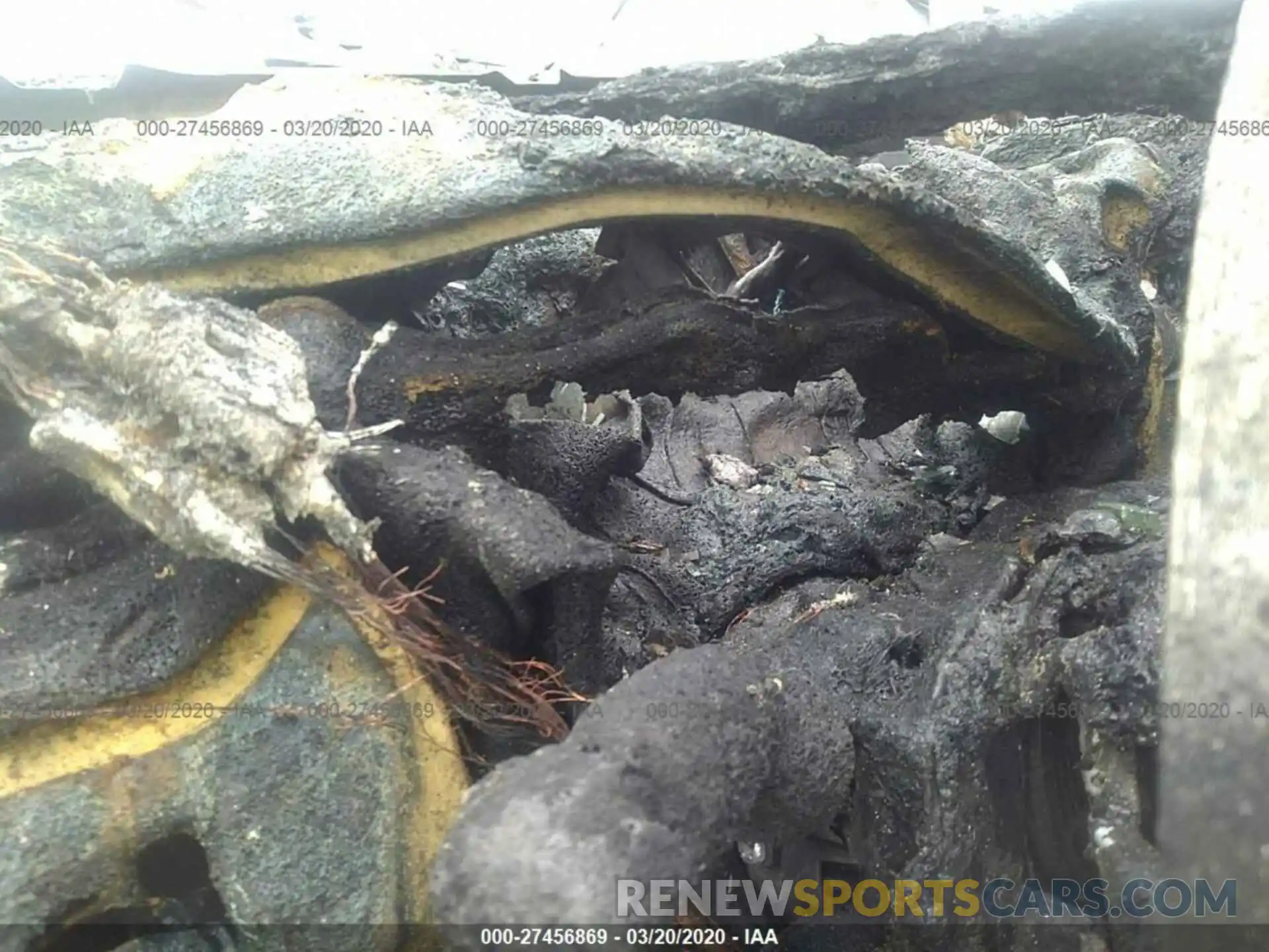 7 Photograph of a damaged car JTMF1RFV4KJ021171 TOYOTA RAV4 2019