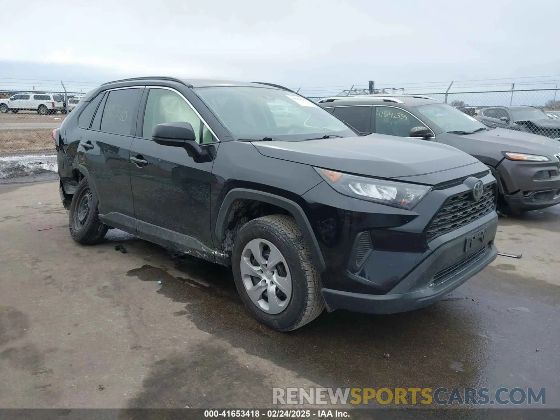 1 Photograph of a damaged car JTMF1RFV5KJ011541 TOYOTA RAV4 2019
