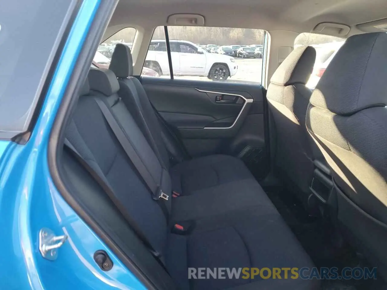 11 Photograph of a damaged car JTMF1RFV6KD004645 TOYOTA RAV4 2019