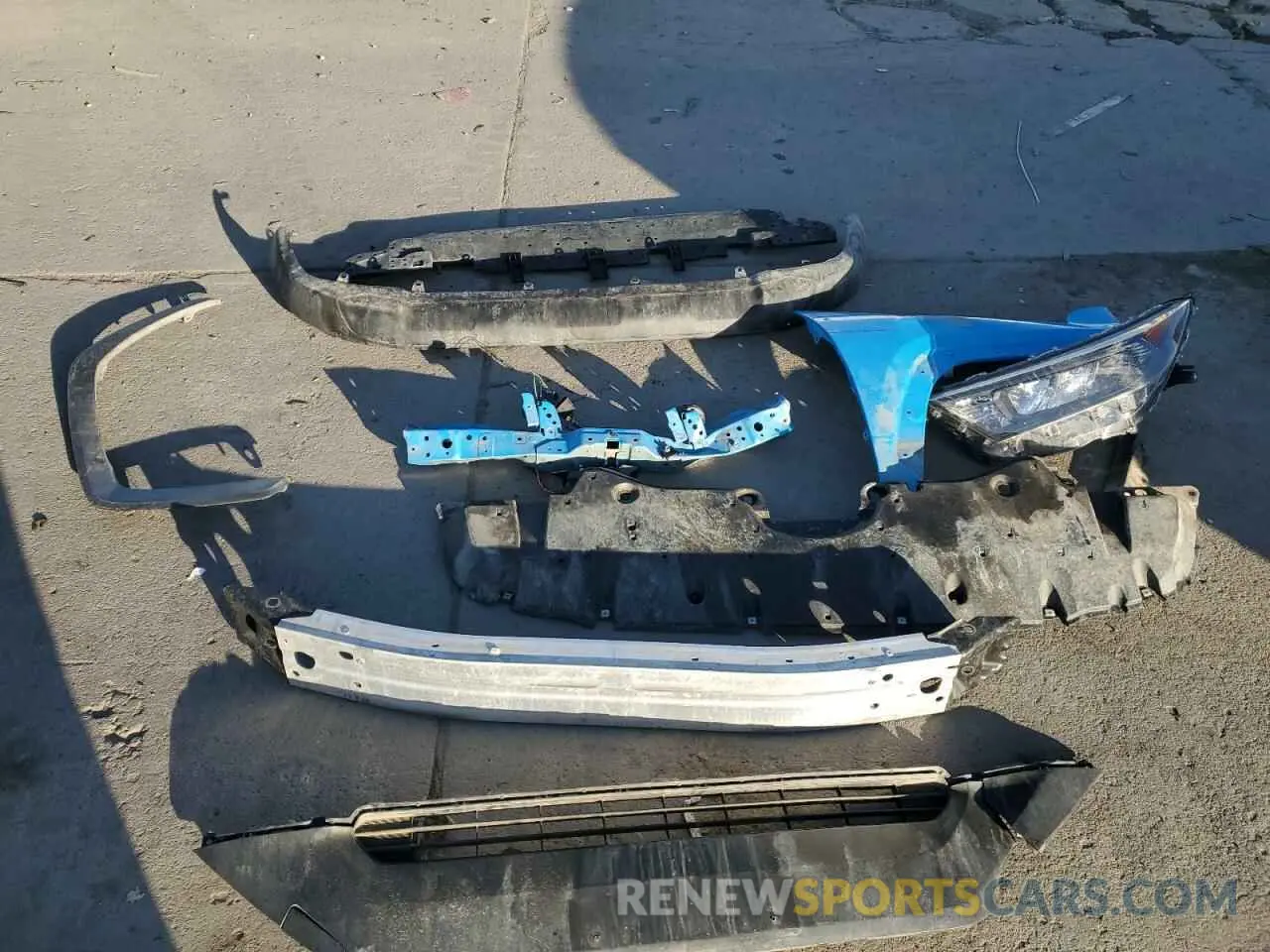 13 Photograph of a damaged car JTMF1RFV6KD004645 TOYOTA RAV4 2019