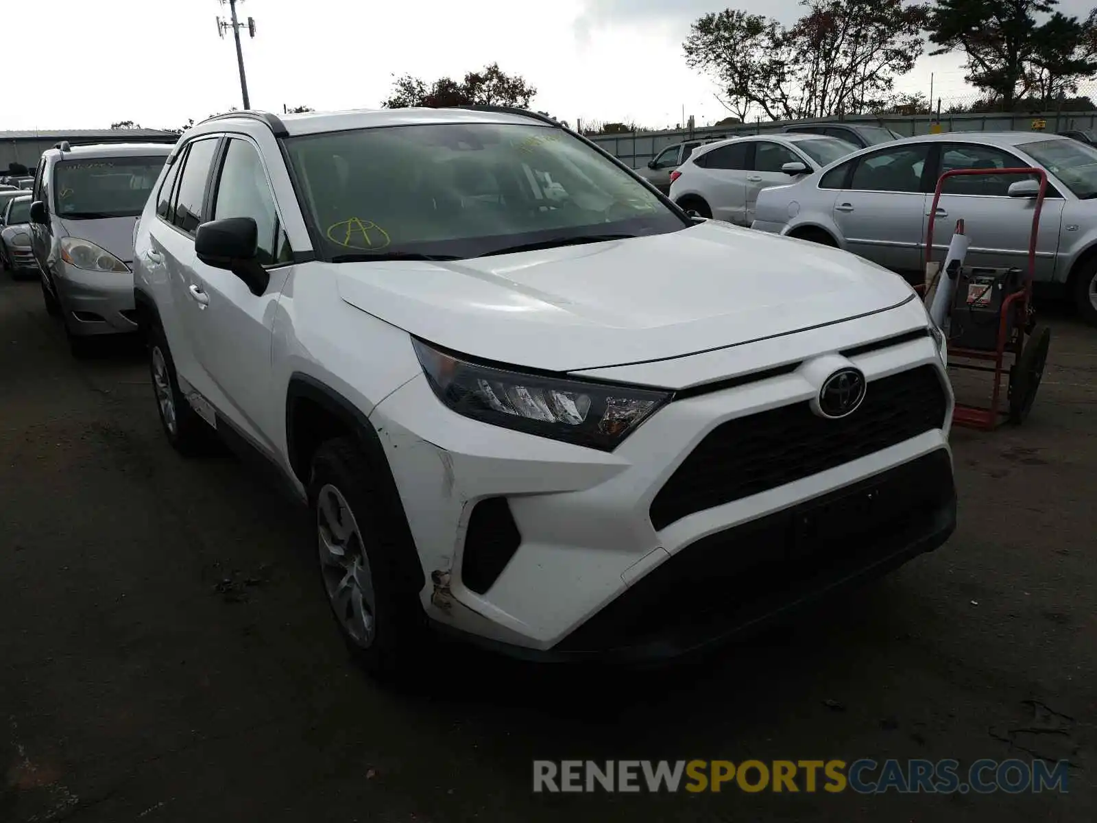 1 Photograph of a damaged car JTMF1RFV6KD013278 TOYOTA RAV4 2019