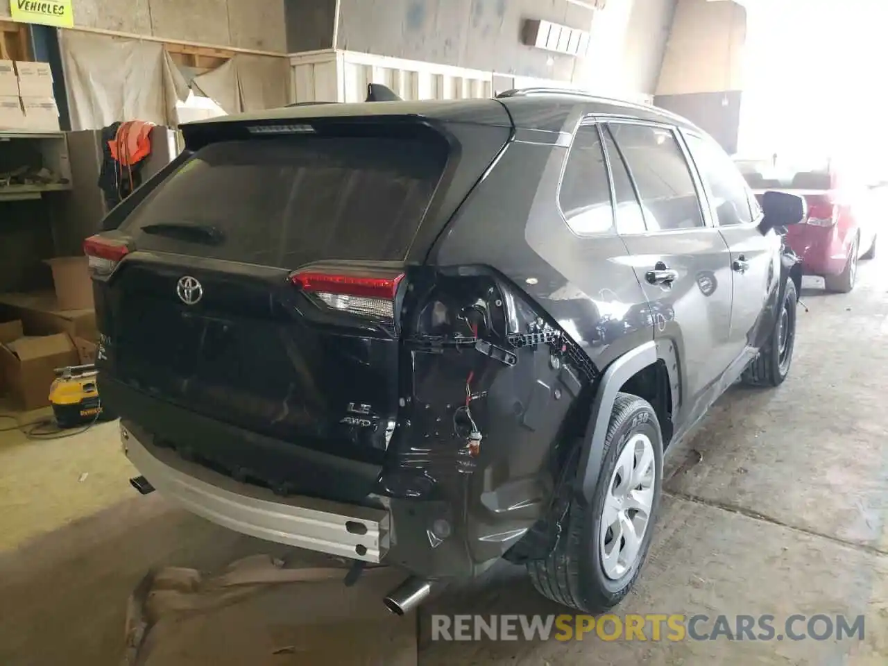 4 Photograph of a damaged car JTMF1RFV6KJ010771 TOYOTA RAV4 2019