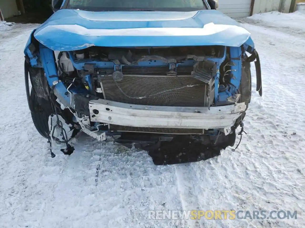 9 Photograph of a damaged car JTMF1RFV7KD011622 TOYOTA RAV4 2019