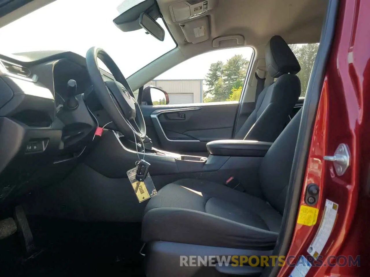 7 Photograph of a damaged car JTMF1RFV7KJ021603 TOYOTA RAV4 2019
