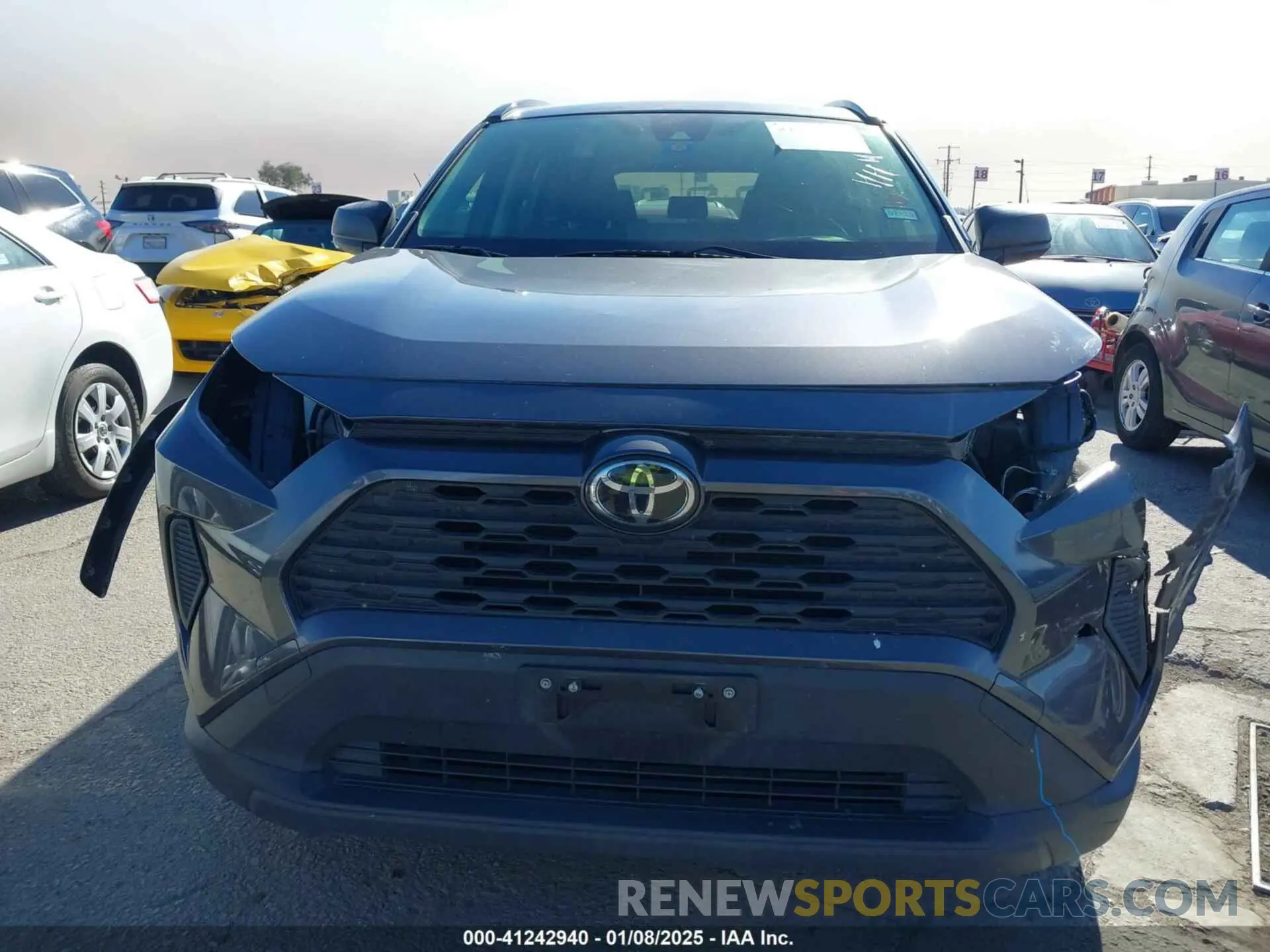13 Photograph of a damaged car JTMF1RFV7KJ023657 TOYOTA RAV4 2019