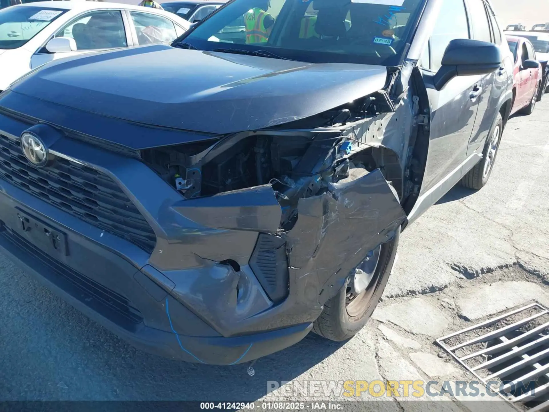 6 Photograph of a damaged car JTMF1RFV7KJ023657 TOYOTA RAV4 2019