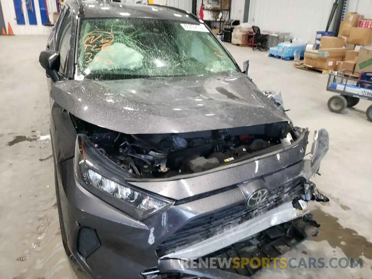 9 Photograph of a damaged car JTMF1RFV7KJ024565 TOYOTA RAV4 2019