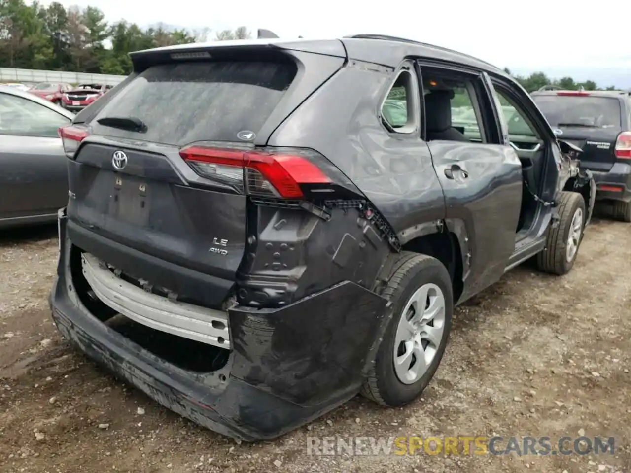 4 Photograph of a damaged car JTMF1RFV8KJ006138 TOYOTA RAV4 2019