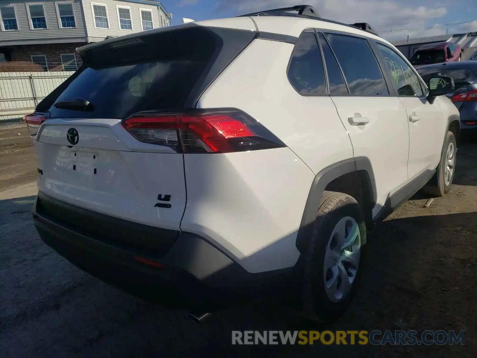 4 Photograph of a damaged car JTMF1RFV9KD002324 TOYOTA RAV4 2019