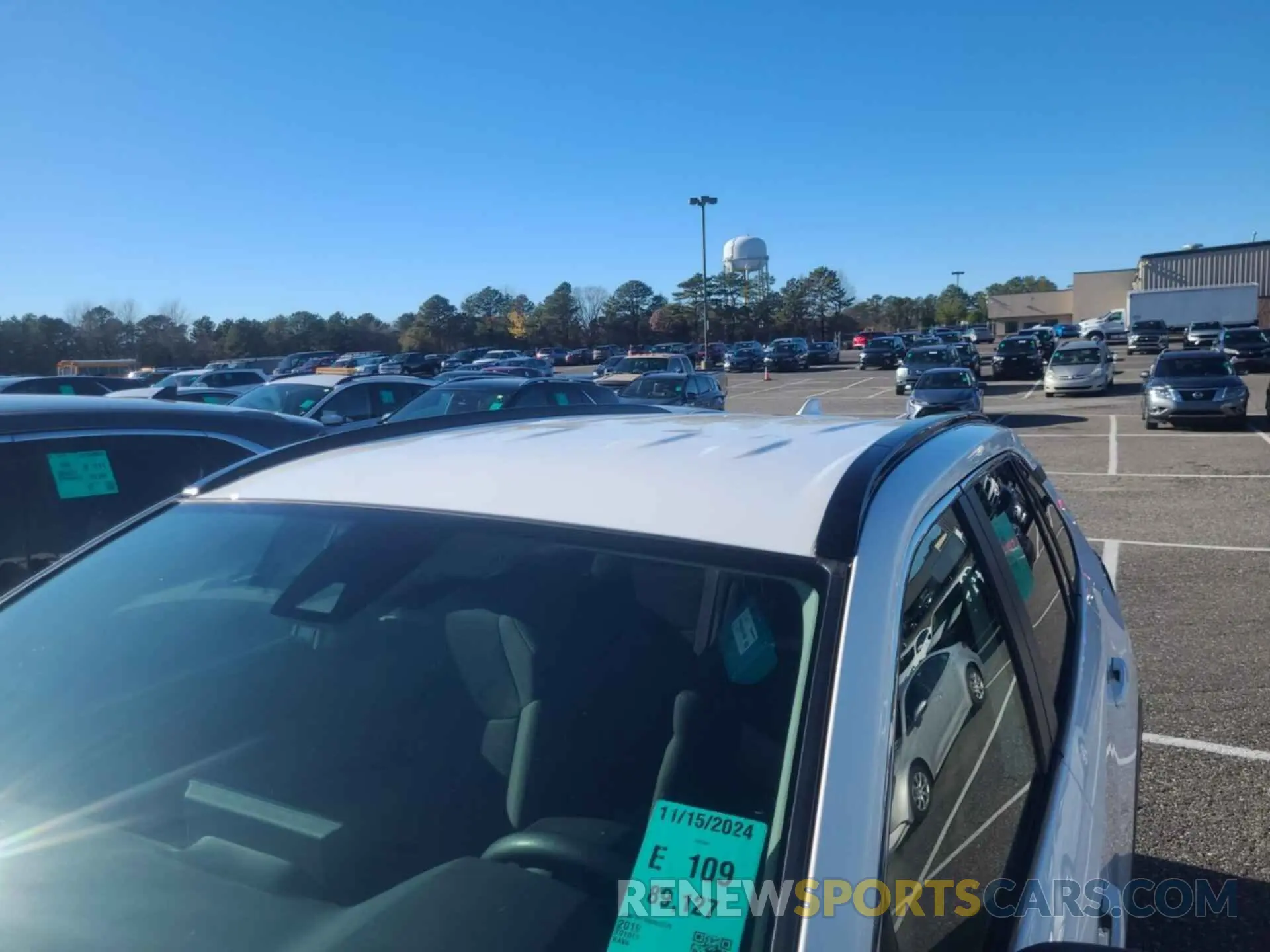23 Photograph of a damaged car JTMF1RFV9KD032276 TOYOTA RAV4 2019
