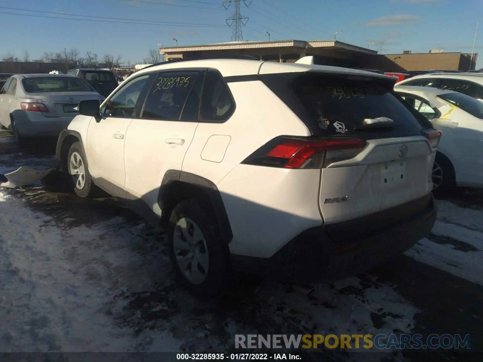 3 Photograph of a damaged car JTMF1RFV9KD041544 TOYOTA RAV4 2019