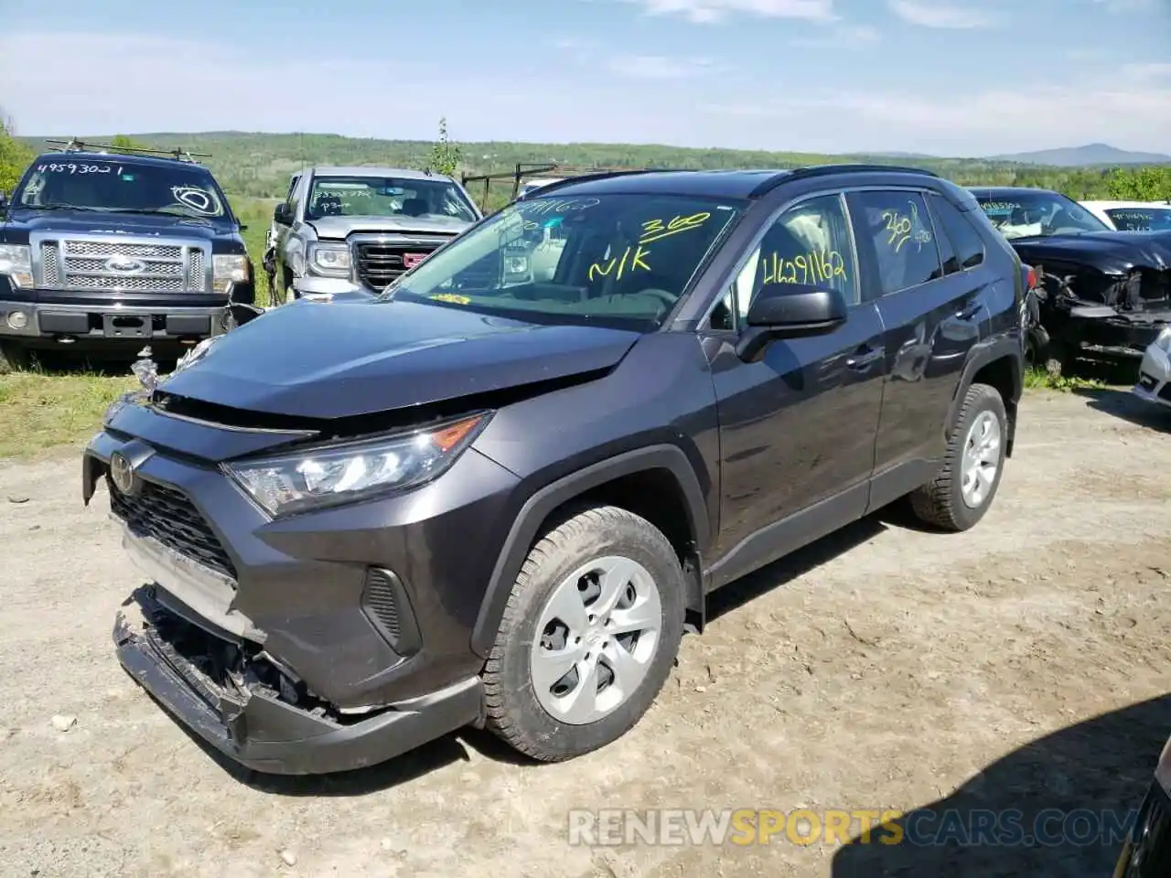 2 Photograph of a damaged car JTMF1RFV9KJ015589 TOYOTA RAV4 2019