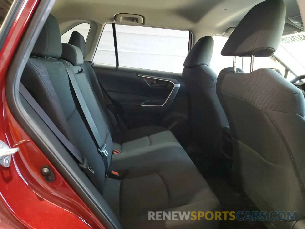 11 Photograph of a damaged car JTMF1RFVXKD004132 TOYOTA RAV4 2019