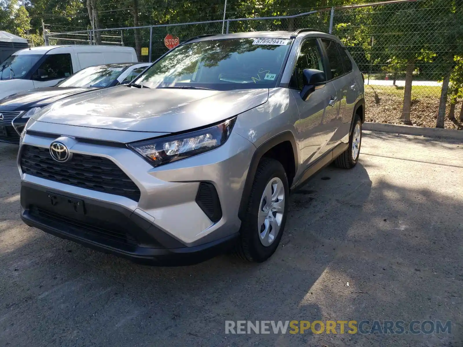 2 Photograph of a damaged car JTMF1RFVXKD017642 TOYOTA RAV4 2019