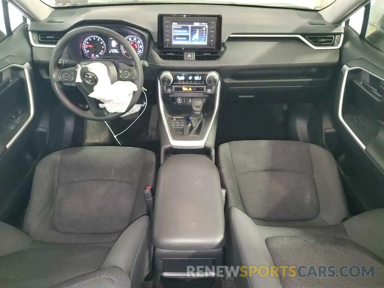 8 Photograph of a damaged car JTMF1RFVXKD028141 TOYOTA RAV4 2019