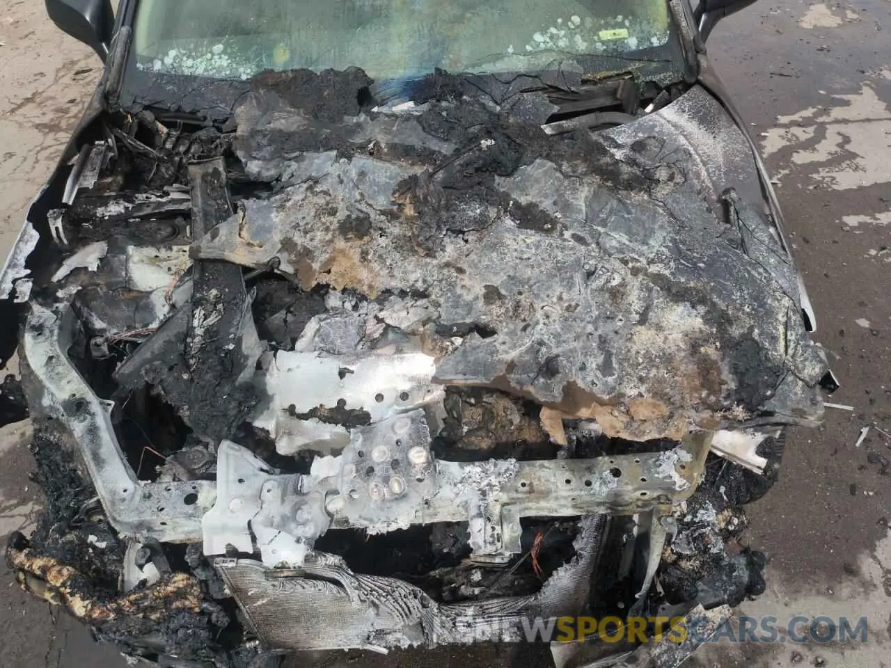 12 Photograph of a damaged car JTMF1RFVXKD034361 TOYOTA RAV4 2019