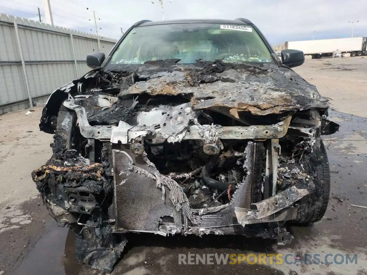 5 Photograph of a damaged car JTMF1RFVXKD034361 TOYOTA RAV4 2019