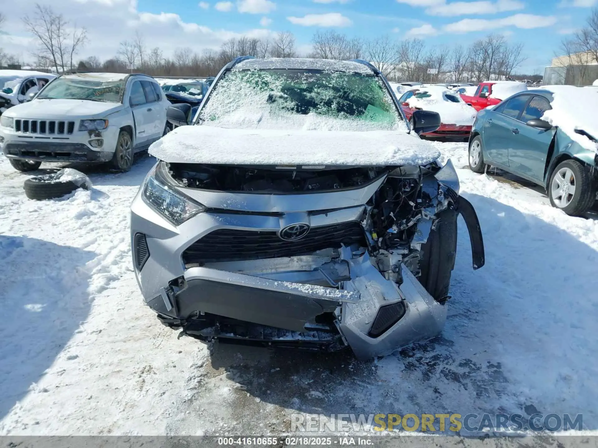 12 Photograph of a damaged car JTMF1RFVXKD044680 TOYOTA RAV4 2019