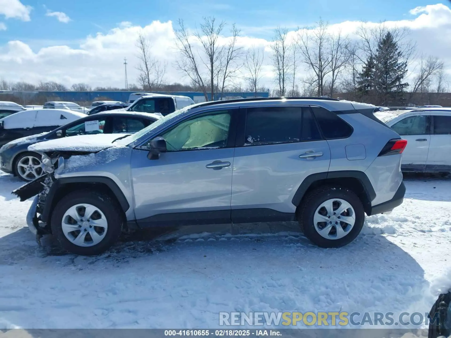 14 Photograph of a damaged car JTMF1RFVXKD044680 TOYOTA RAV4 2019