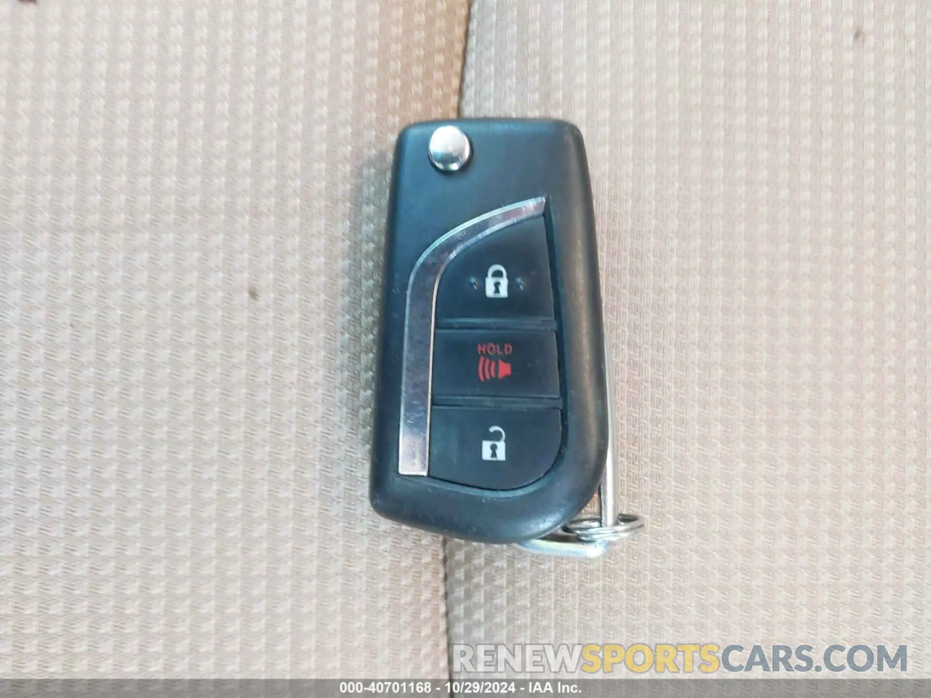 11 Photograph of a damaged car JTMG1RFV0KD040125 TOYOTA RAV4 2019