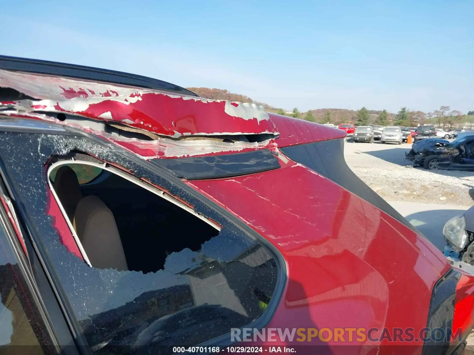 15 Photograph of a damaged car JTMG1RFV0KD040125 TOYOTA RAV4 2019