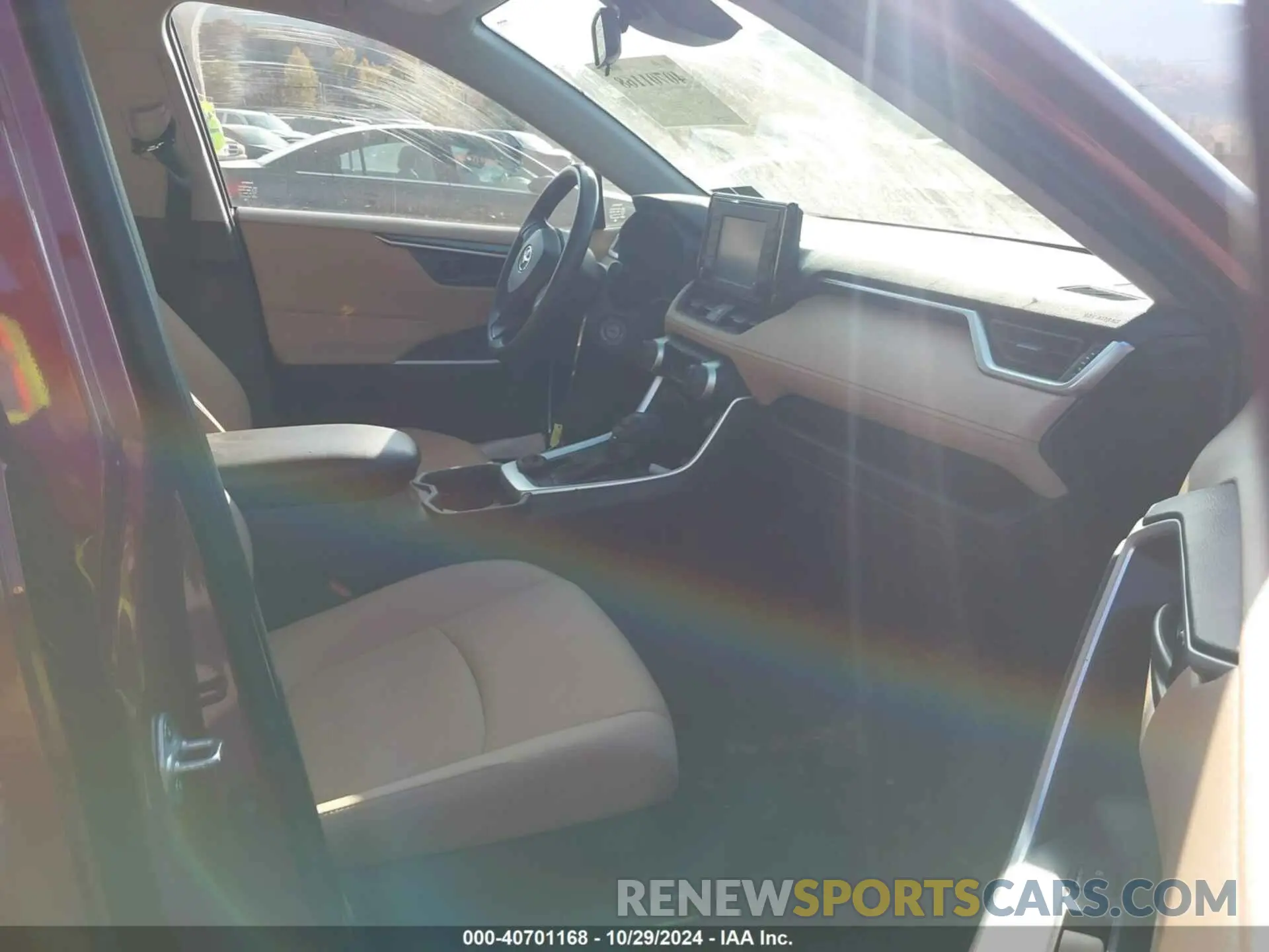 5 Photograph of a damaged car JTMG1RFV0KD040125 TOYOTA RAV4 2019