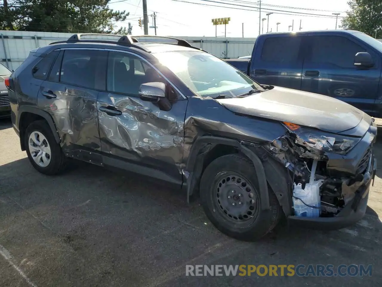 4 Photograph of a damaged car JTMG1RFV0KJ007840 TOYOTA RAV4 2019