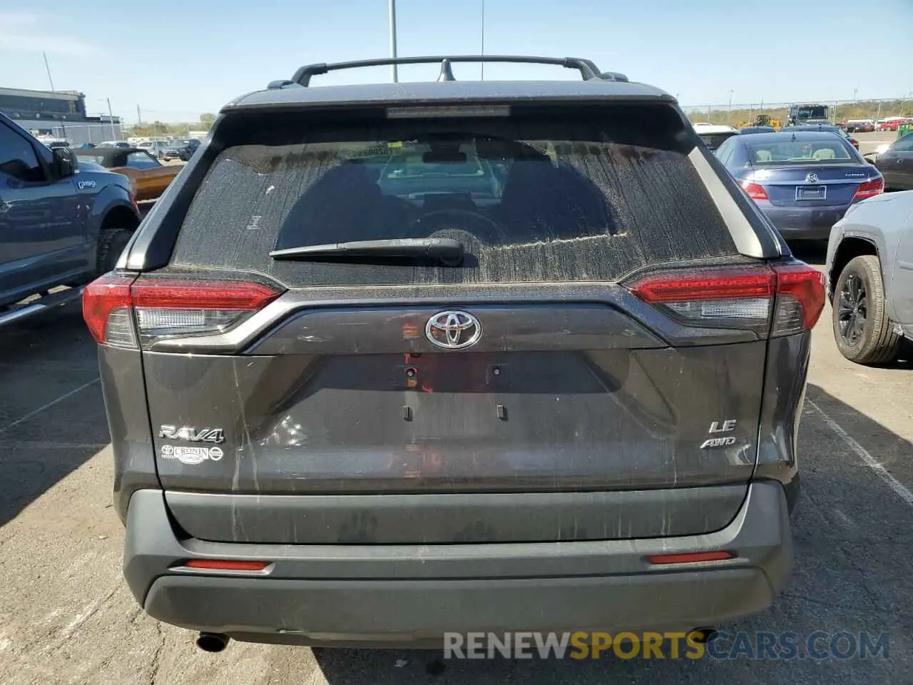 6 Photograph of a damaged car JTMG1RFV0KJ007840 TOYOTA RAV4 2019