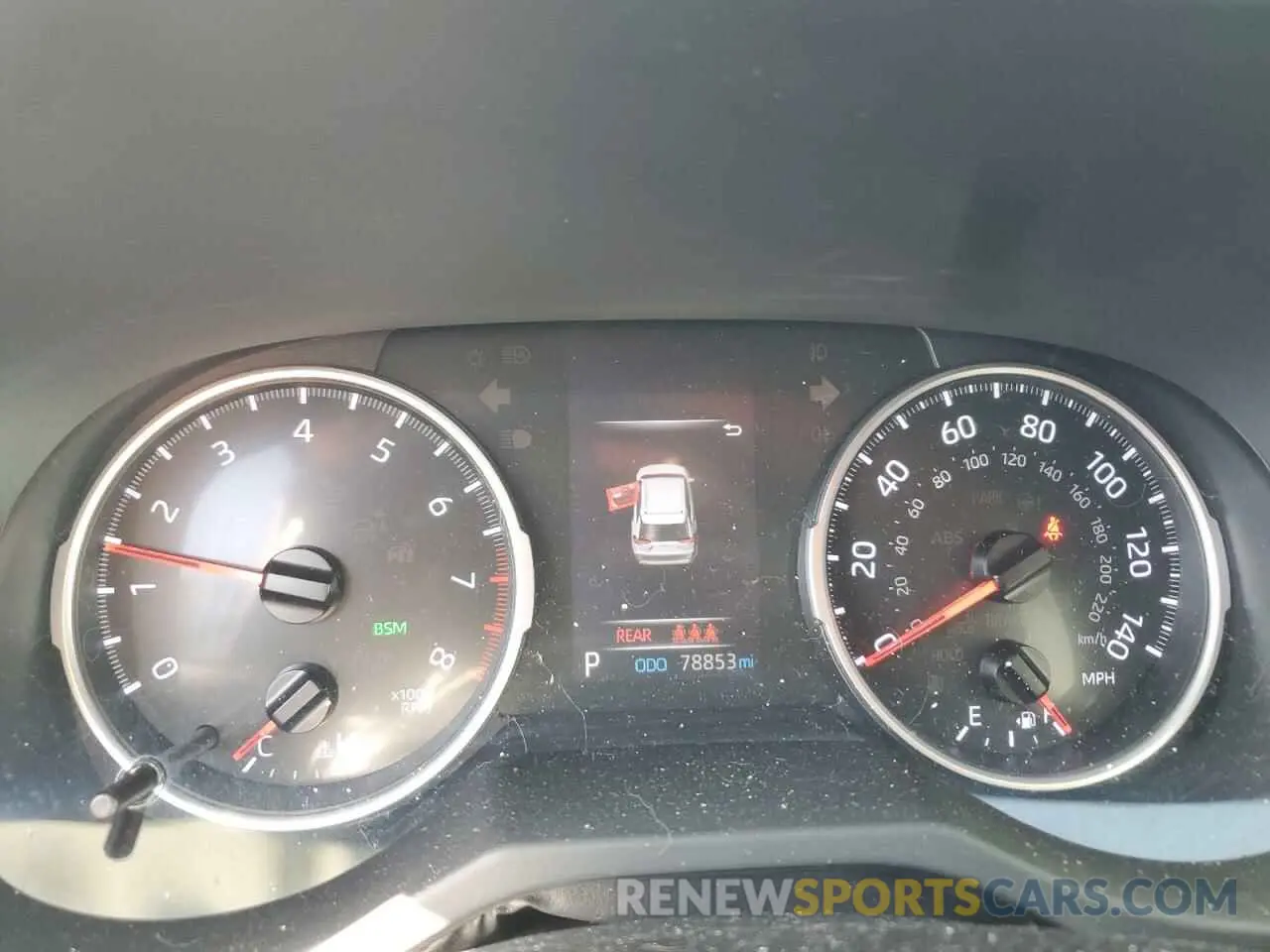 9 Photograph of a damaged car JTMG1RFV0KJ007840 TOYOTA RAV4 2019
