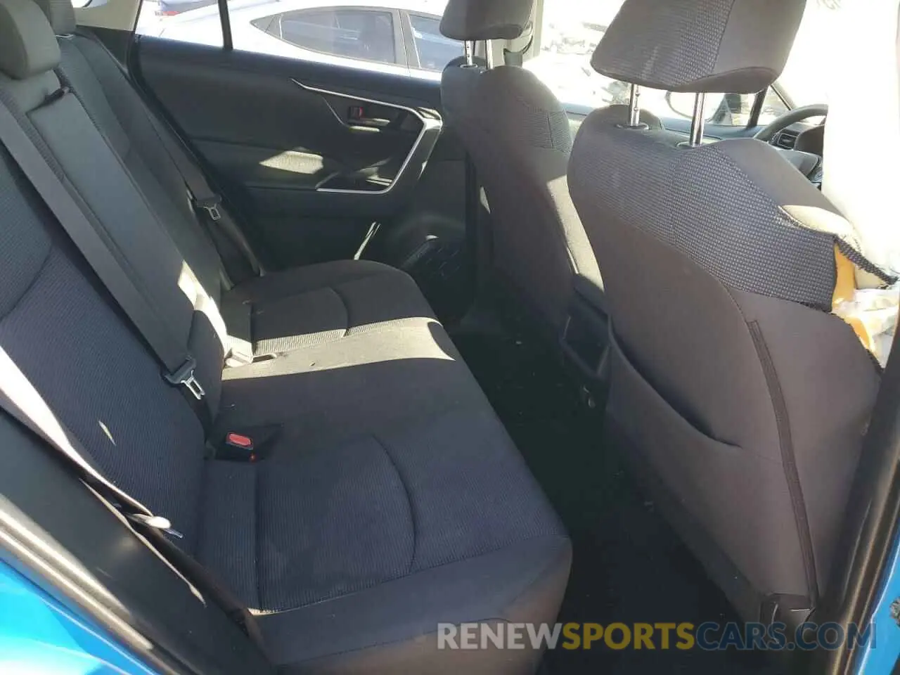 12 Photograph of a damaged car JTMG1RFV1KD008686 TOYOTA RAV4 2019
