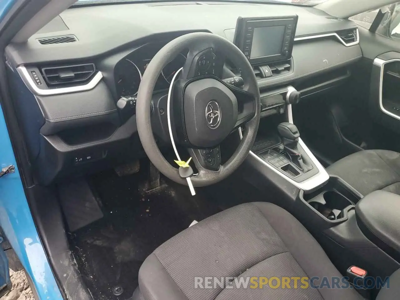 8 Photograph of a damaged car JTMG1RFV1KD008686 TOYOTA RAV4 2019