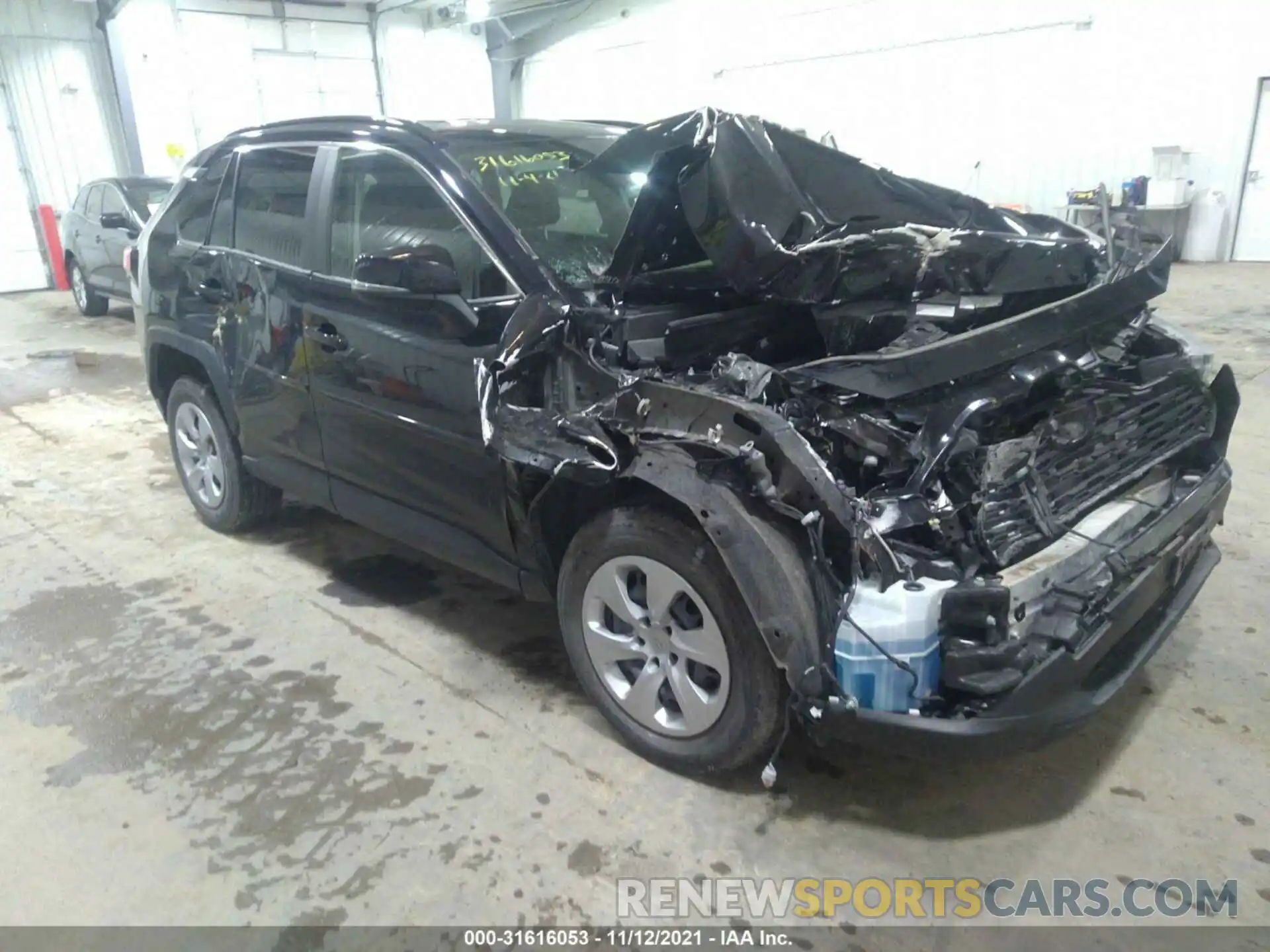 1 Photograph of a damaged car JTMG1RFV1KJ006888 TOYOTA RAV4 2019