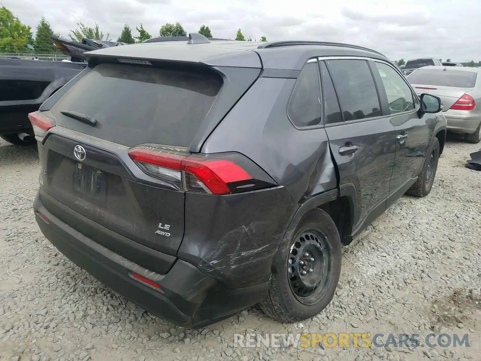 4 Photograph of a damaged car JTMG1RFV2KD028526 TOYOTA RAV4 2019