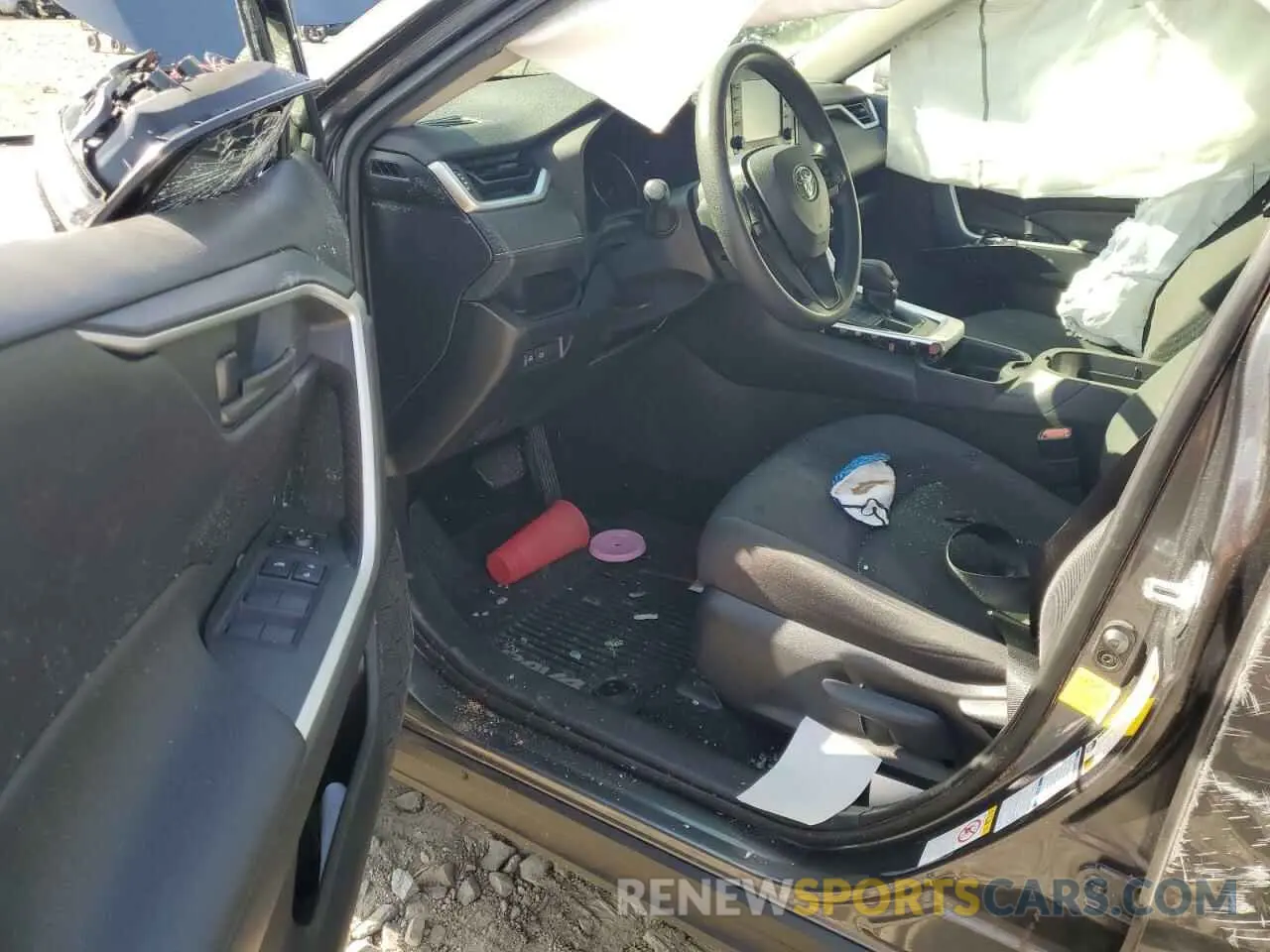 8 Photograph of a damaged car JTMG1RFV2KD511482 TOYOTA RAV4 2019