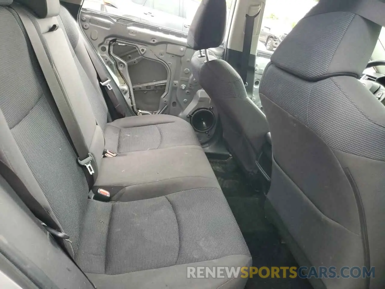 11 Photograph of a damaged car JTMG1RFV2KD514897 TOYOTA RAV4 2019